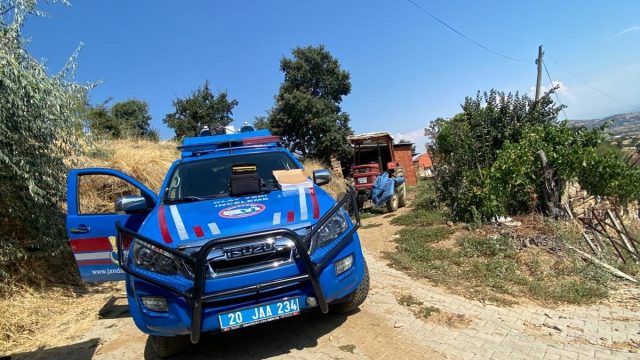 Oğlunu tüfekle vurarak öldürdü, gelinini yaraladı