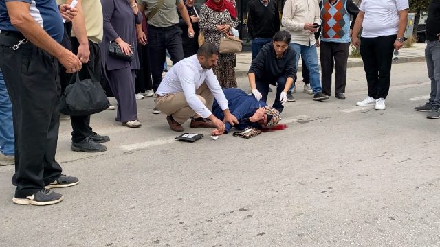 Otobüsün çarptığı yaşlı kadın ağır yaralandı