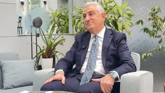 Özatik’ten ‘Sosyal medya tıbbı’ uyarısı: “Tamamen uzak durmak lazım”